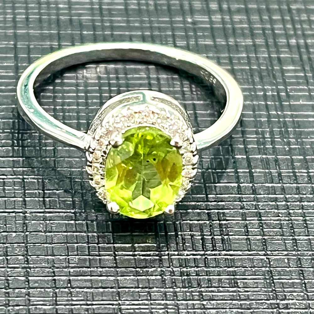 2ct Peridot 14KGP Ring - Picture 3 of 5